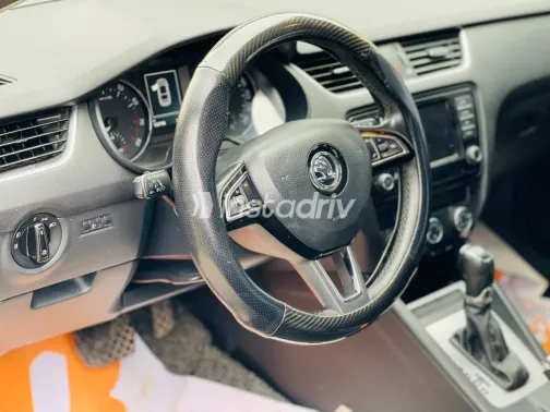 سكودا اوكتافيا A7 2016 أبيض مستعملة للبيع - 6