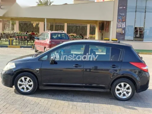 نيسان تيدا 2010 أسود مستعملة للبيع - 7