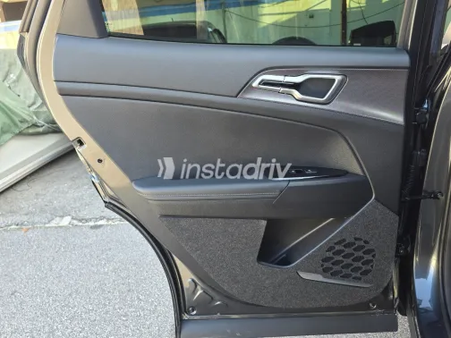 كيا سبورتاج 2024 أبيض مستعملة للبيع - 1