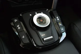 كيا سيلتوس 2025 أبيض مستعملة للبيع