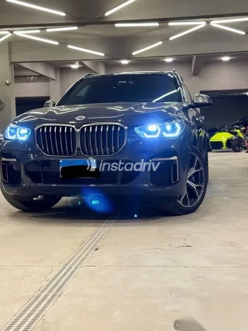 بي ام دبليو X5 2023 رمادي مستعملة للبيع - 1