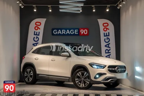 مرسيدس GLA 200 2025 أبيض مستعملة للبيع - 1