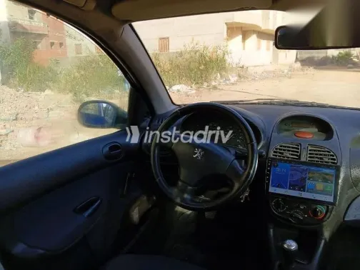 بيجو 206 2005 أزرق غامق مستعملة للبيع - 2