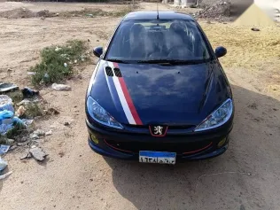 بيجو 206 2005 أزرق غامق مستعملة للبيع