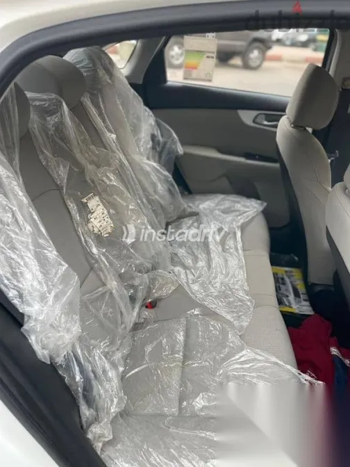 كيا سيراتو 2021 أبيض مستعملة للبيع - 6