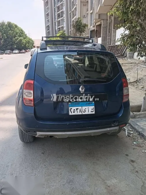 رينو داستر 2017 أزرق غامق مستعملة للبيع - 3