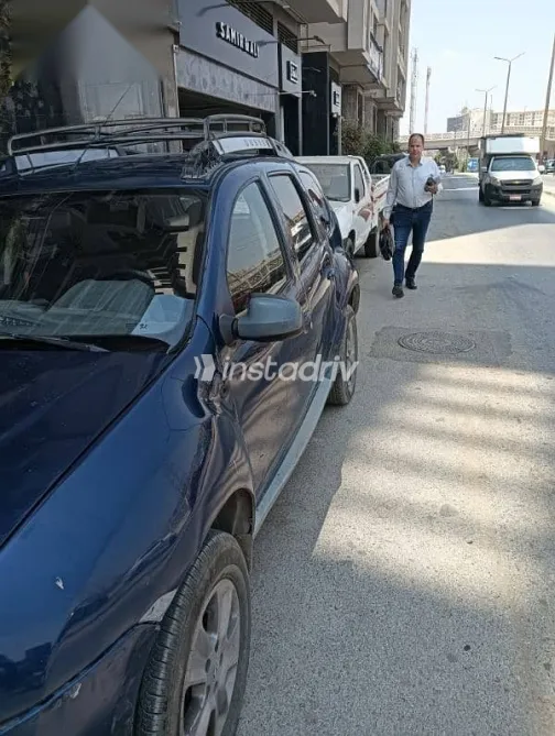 رينو داستر 2017 أزرق غامق مستعملة للبيع - 5