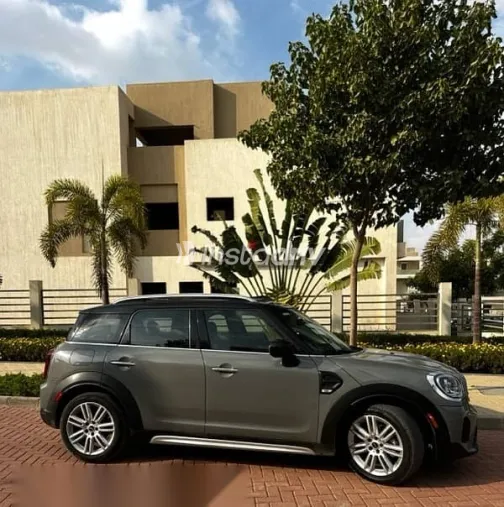 Mini Country man 2022 Gray Used for Sale - 1