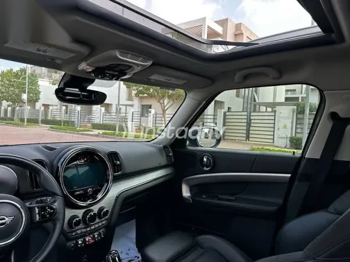 Mini Country man 2022 Gray Used for Sale - 3