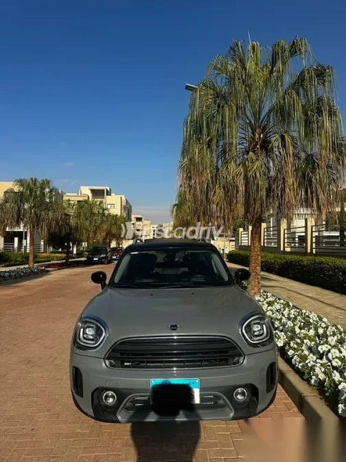 Mini Country man 2022 Gray Used for Sale - 5