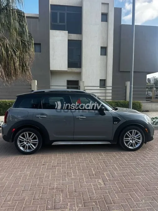 Mini Country man 2022 Gray Used for Sale - 6