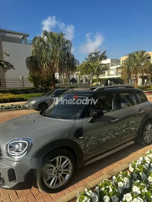 Mini Country man 2022 Gray Used for Sale - 8