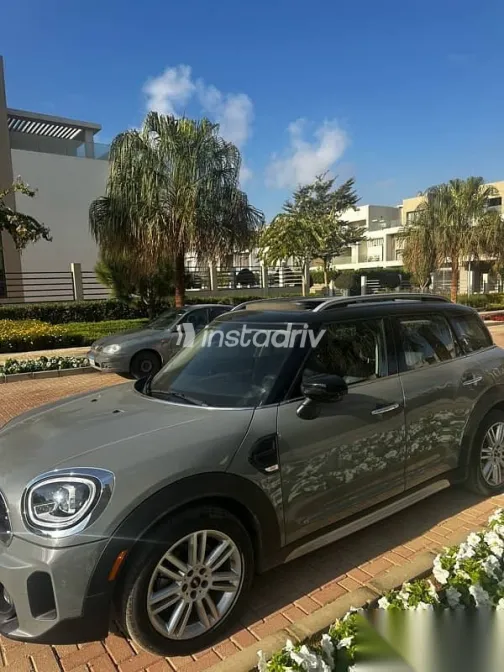 Mini Country man 2022 Gray Used for Sale - 9