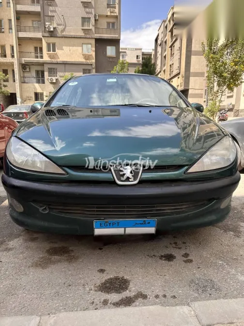 بيجو 206 2000 أخضر مستعملة للبيع - 2