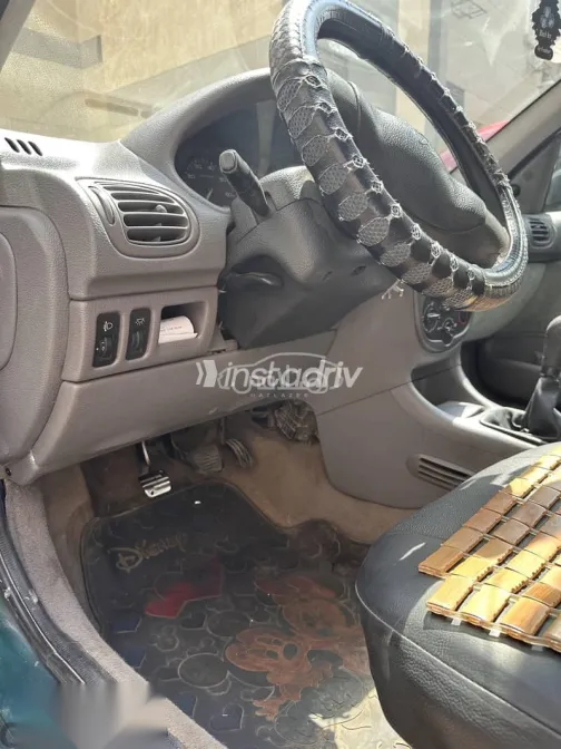 بيجو 206 2000 أخضر مستعملة للبيع - 3