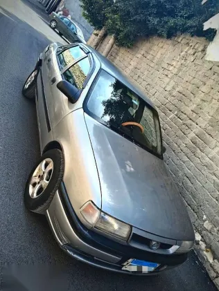 اوبل فيكترا 1995 فضي مستعملة للبيع