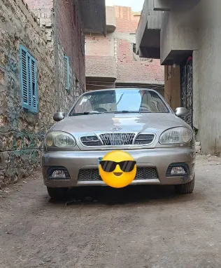 دايو لانوس 2008 ذهبي مستعملة للبيع