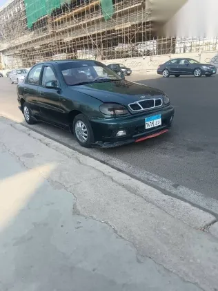 دايو لانوس 1999 أخضر مستعملة للبيع