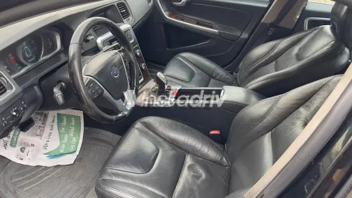 فولفو S60 2012 أسود مستعملة للبيع - 8