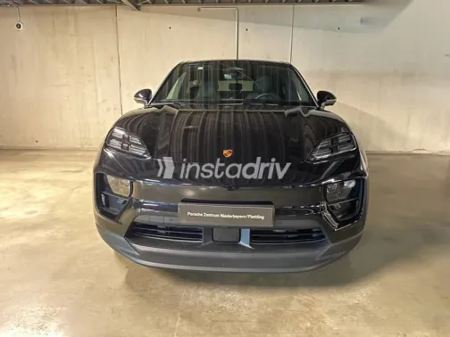 بورش ماكان 2025 أسود مستعملة للبيع - 2