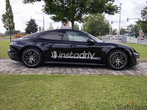 Porsche Taycan 2023 Black Used for Sale - 5