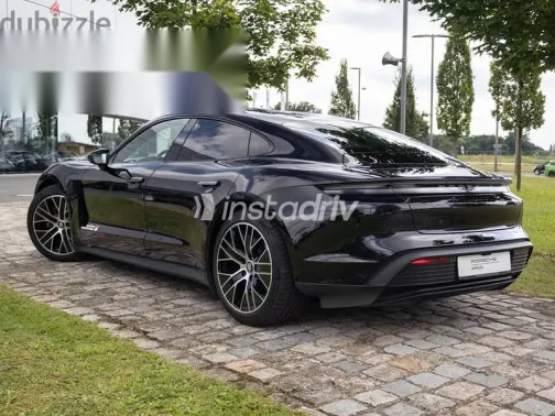 Porsche Taycan 2023 Black Used for Sale - 8