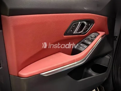 بي ام دبليو 320 2024 رمادي جديدة للبيع - 9