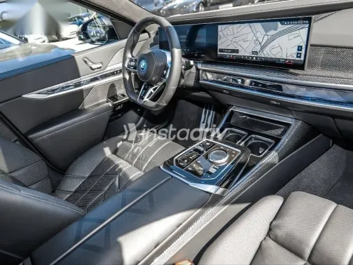 بي ام دبليو اى 7 2024 أسود مستعملة للبيع - 5