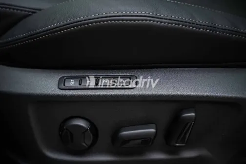 سكودا كاروك 2026 فضي جديدة للبيع - 9