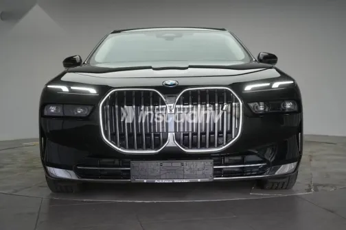 بي ام دبليو اى 7 2024 أسود مستعملة للبيع - 1