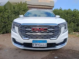 جى ام سى ترين 2022 أبيض مستعملة للبيع