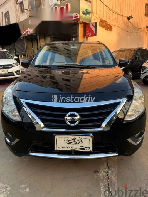 نيسان صنى 2020 أسود مستعملة للبيع - 1