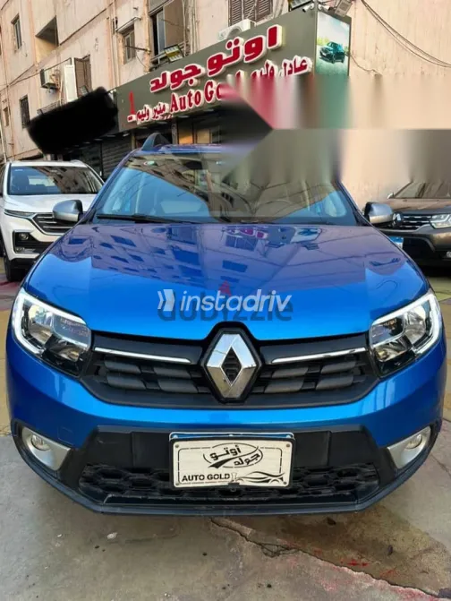 رينو سانديرو 2019 أزرق غامق مستعملة للبيع - 1