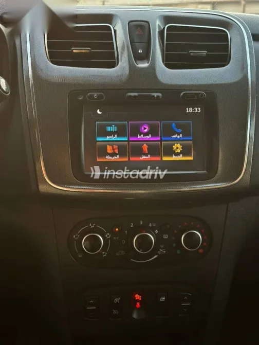 رينو سانديرو 2019 أزرق غامق مستعملة للبيع - 9
