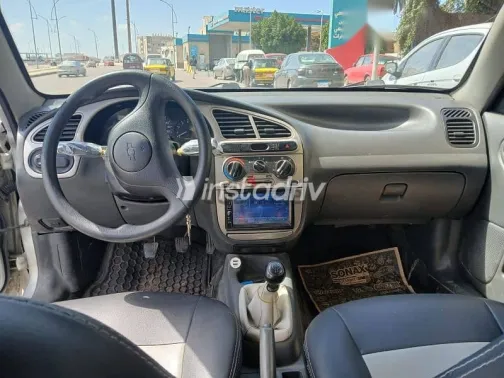 شيفروليه لانوس 2011 فضي مستعملة للبيع - 10