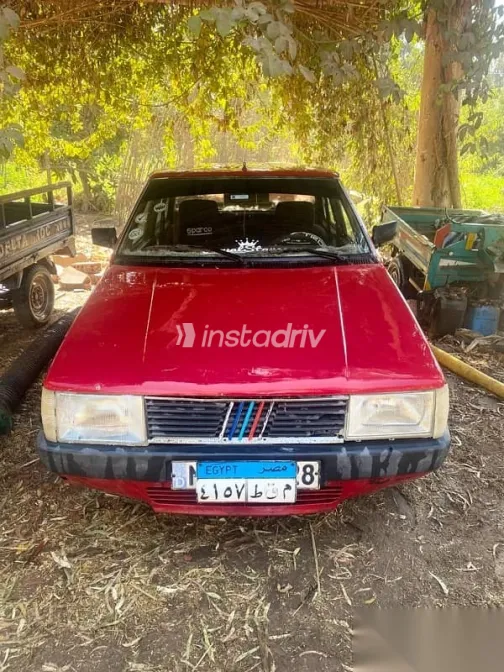 فيات ريجاتا 1986 أحمر مستعملة للبيع - 2