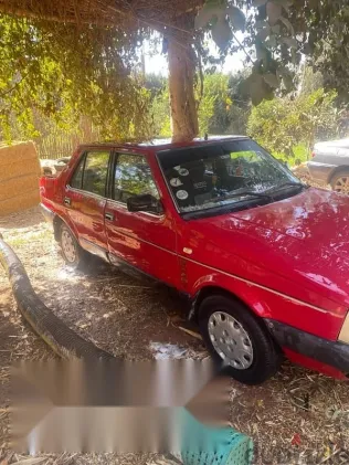 فيات ريجاتا 1986 أحمر مستعملة للبيع