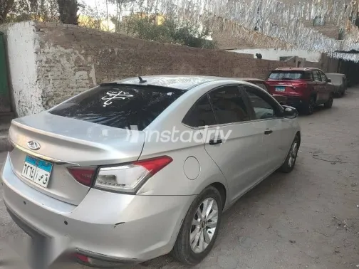 شيرى اريزو 3 2022 فضي مستعملة للبيع - 5