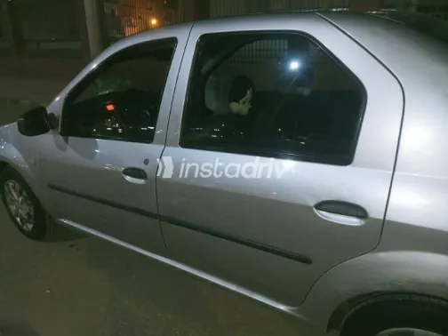 Renault Logan 2009 Silver Used for Sale - 1