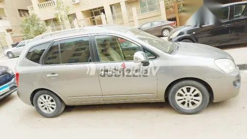 Kia Carens 2012 Gray Used for Sale - 4