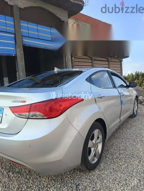 هيونداي افانتي 2012 فضي مستعملة للبيع - 5