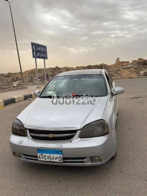 شيفروليه أوبترا 2008 فضي مستعملة للبيع - 2