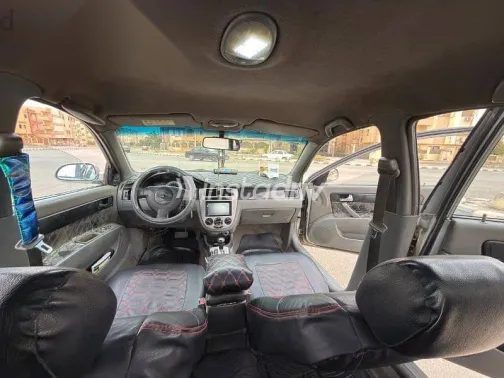 شيفروليه أوبترا 2008 فضي مستعملة للبيع - 5