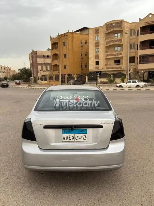 شيفروليه أوبترا 2008 فضي مستعملة للبيع - 9