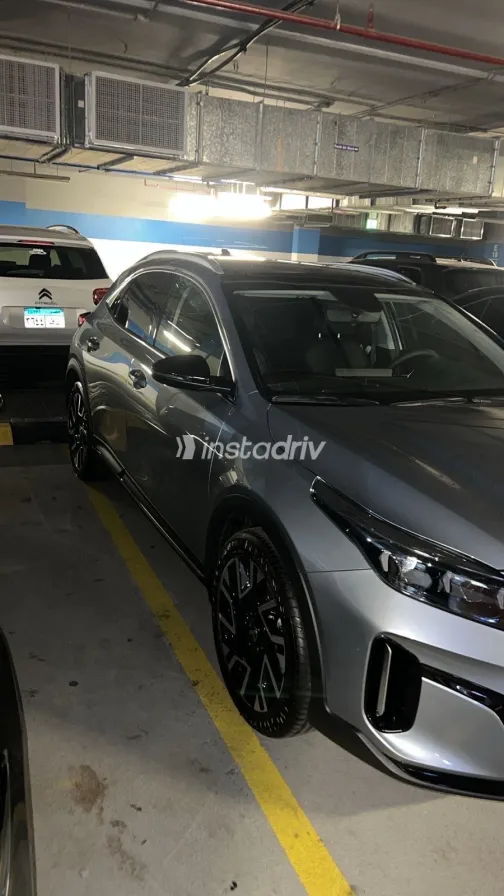 Kia Xceed 2025 White Used for Sale - 2