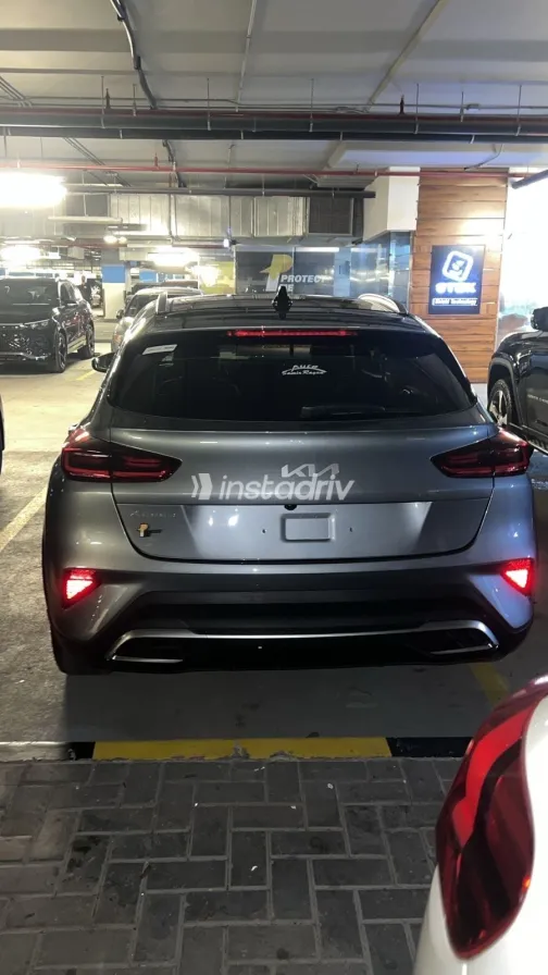 Kia Xceed 2025 White Used for Sale - 4