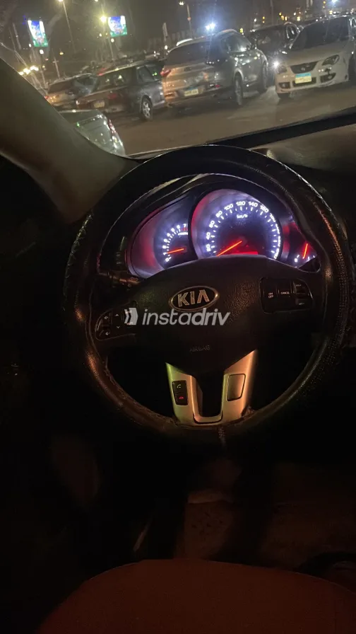 كيا سبورتاج 2013 أبيض مستعملة للبيع - 1