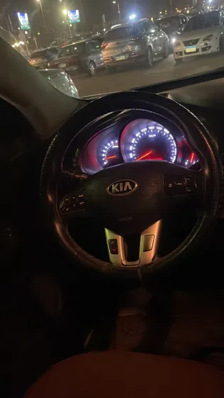 كيا سبورتاج 2013 أبيض مستعملة للبيع