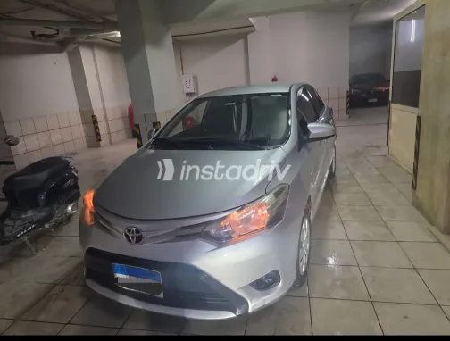 Toyota Yaris 2015 White Used for Sale - 7