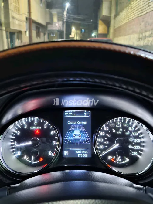 Nissan Qashqai 2017 White Used for Sale - 9